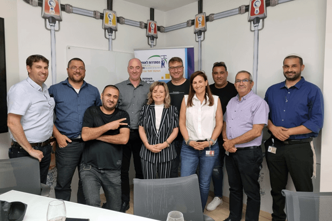 נחתם הסכם קיבוצי לעובדי נביעות