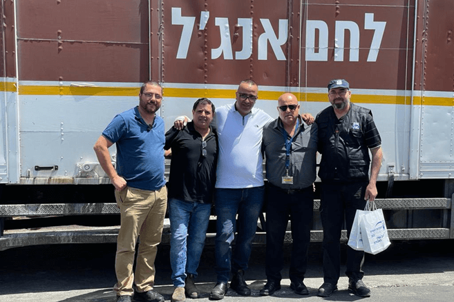 מנכל הסתדרות לאומית נפגש עם ועד מאפיית אנגל 3